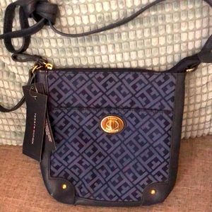 Tommy Hilfiger Crossbody Bag
